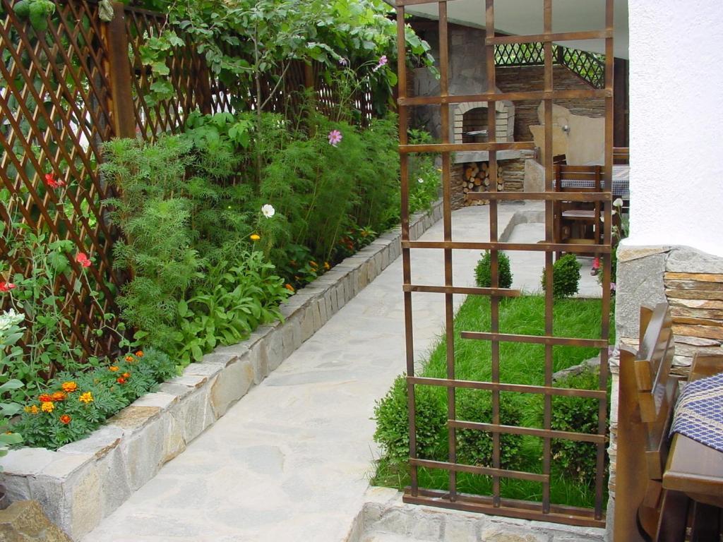 Guest House Voyno Dobrinischte Exterior foto