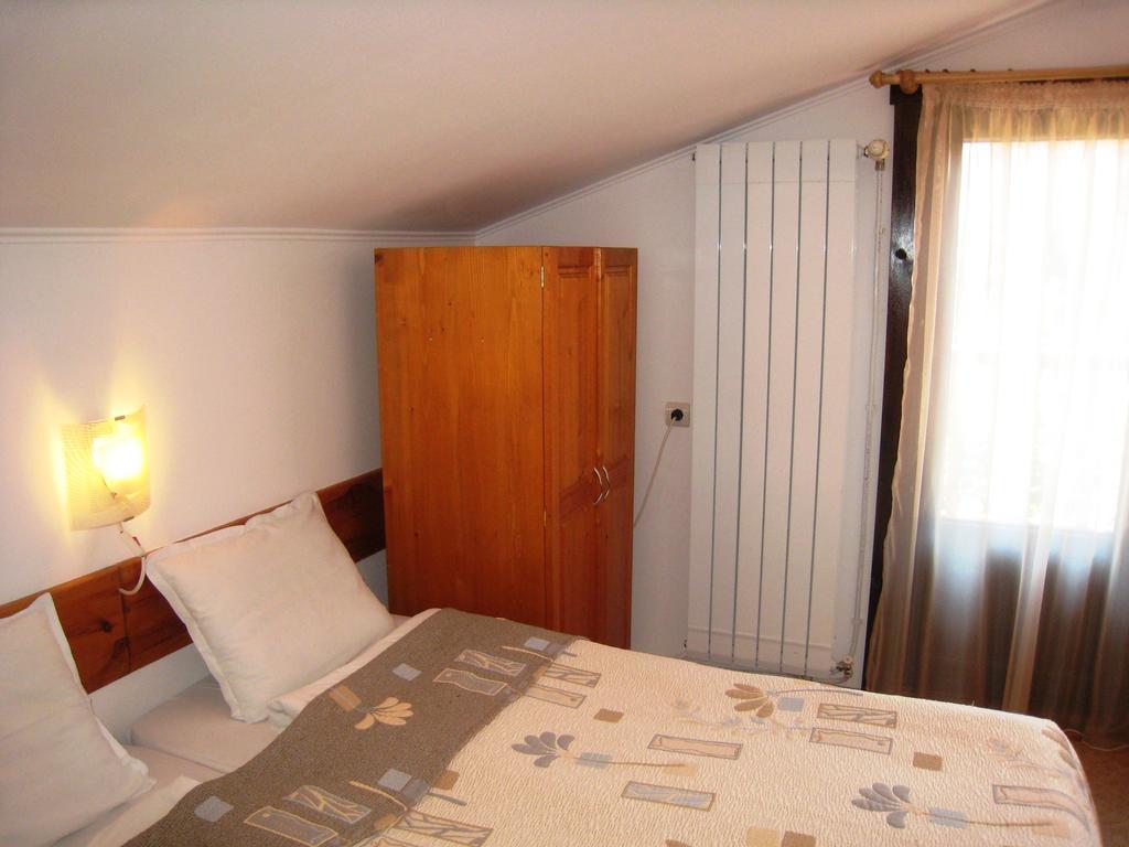 Guest House Voyno Dobrinischte Zimmer foto
